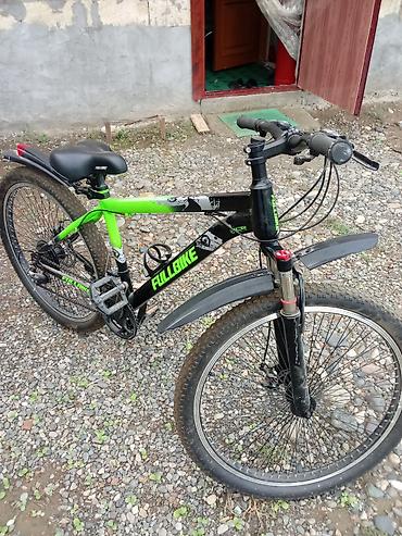 tikis masini satilir: FullBike dağ velosipedi - Rəng: qara-yaşıl - Çərçivə: alüminium — 3