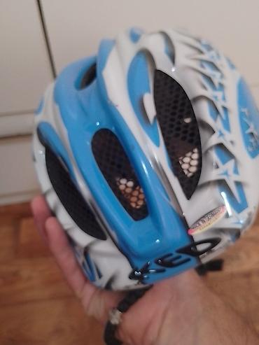 Oprema za bicikliste: Dečija biciklistička kaciga KED - Veličina: podesiva (zadnji točkić — 5