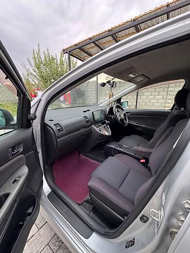 Продажа авто: Toyota WISH: 2003 г., 2 л, Автомат, Бензин, Универсал — 8