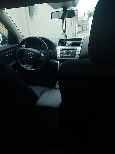 Mazda: Mazda 6 sedan - Kuzov: sedan, qara rəng - Mühərrik: benzin (markaya — 6