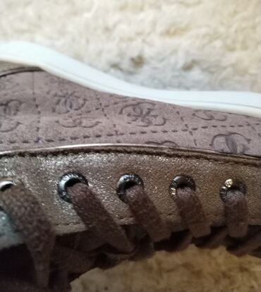 Women's Sneakers and athletic shoes: Guess, 39, bоја - Braon — 9