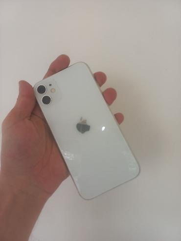 blackbird et ceken: IPhone 11, Ağ, Face ID — 2