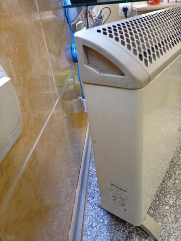 Norveški radijatori: Električni konvektor grejalica Dimplex. kao nova - Tip: podni — 12