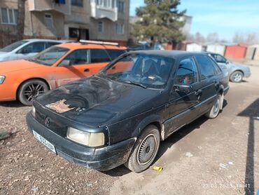 Volkswagen: Volkswagen Passat: 1991 г., 1.8 л, Механика, Бензин, Седан