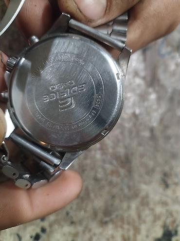 Casio Edifice kişi qol saatı - Korpus və qolbaq: paslanmayan polad -