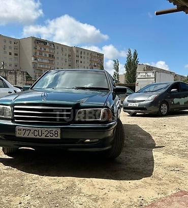 mercedes c203: Mercedes-Benz C‑Class sedan - Kuzov: sedan, tünd yaşıl rəng - — 7