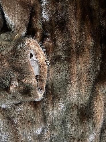 шапка с ушами: Норковая шуба с капюшоном «Фая» - Натуральный мех норки, глубокий — 4