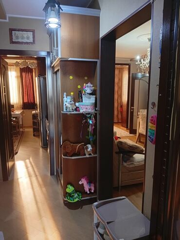 Гаражи: Джейранбатан, 3 комнаты, Вторичка, 55 м²