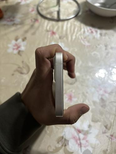 macbook pro 16 m2 max: IPhone 13, белый цвет 128гб, АКБ79% все родное не вскрывался. Коробка — 6
