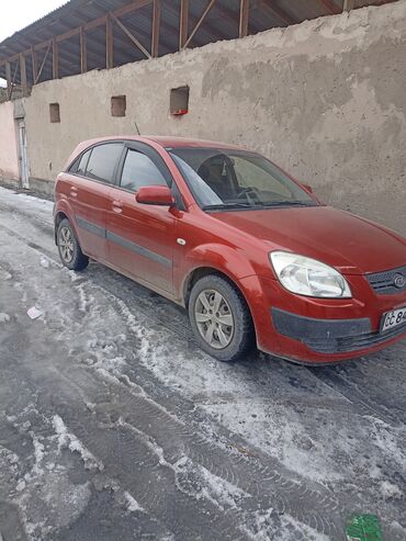 Kia: Kia Rio: 2007 г., 1.4 л, Механика, Бензин, Хэтчбэк