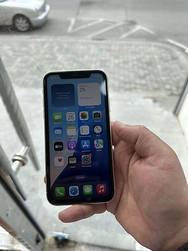 Apple iPhone: IPhone 11, Ağ, Face ID — 8