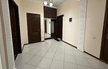 квартира на сутки за 1000: Сдам 3-комнатную квартиру (100 м²), проспект Ч. Айтматова 82/1 Серия — 8