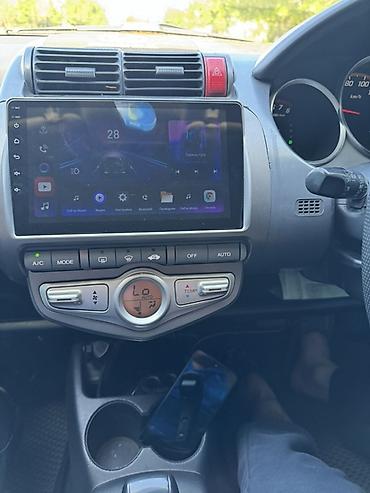 Honda: Honda Fit: 2003 г. — 4