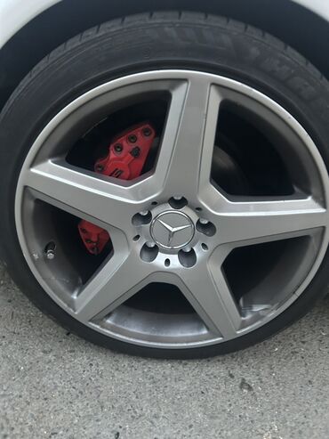 Disk təkərlər: Disk təkər Mercedes-Benz 255 / 35 / R 18, 5 Boltlu
