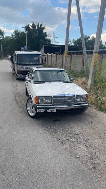 с4 моно: Mercedes-Benz W123: 1982 г., 3 л, Механика, Дизель