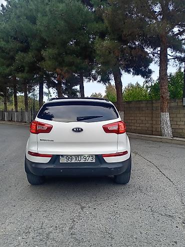 Kia: Kia Sportage: 2 l | 2011 il Krossover — 2