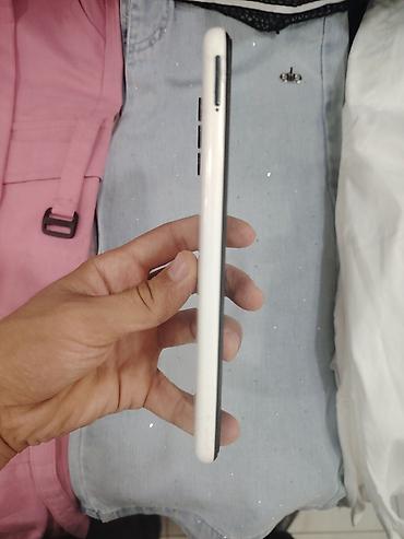 nokia x2 00: Samsung Galaxy A13, 64 GB, rəng - Ağ, Barmaq izi — 3