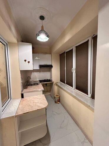 Uzunmüddətli kirayə mənzillər: Nizami rayonu,Xalqlar Dostluğu metrosundan piyada 5 dəqiqəlik — 13