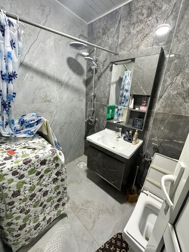 Mənzil kirayələyirəm: 2 otaqlı, 40 kv. m — 10