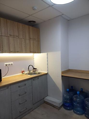 Продажа офисов: Продажа офисов 46 м², С ремонтом, С мебелью, Бизнес центр, 5 этаж — 7