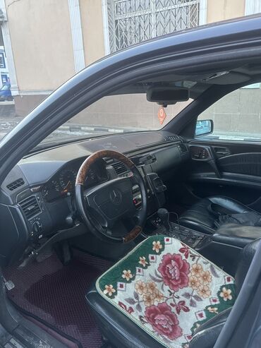 Mercedes-Benz: Mercedes-Benz E-Class: 1997 г., 3.2 л, Автомат, Бензин — 3