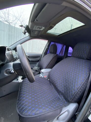 Toyota: Toyota RAV4: 2001 г., 1.8 л, Механика, Бензин, Кроссовер — 6