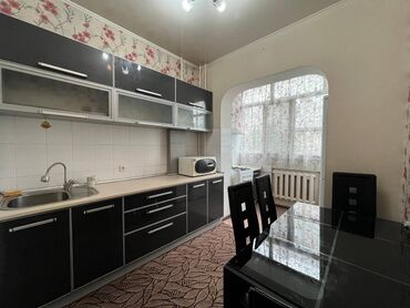 продаю дом квартира: 3 комнаты, 72 м², 106 серия, 3 этаж, Евроремонт
