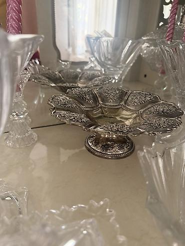 çərəz: Gümüşü rəngli dekorativ meyvə/şirniyyat qabı - Material: metal — 1