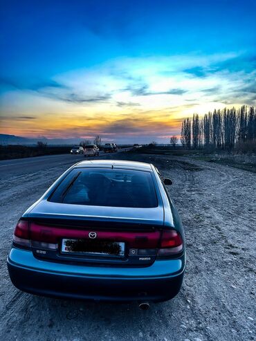 венто 1993: Mazda 626: 1993 г., 2 л, Механика, Бензин