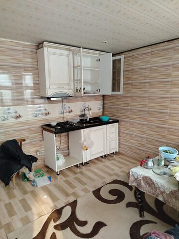 Obşivka: Taxta daxili tərtibatlı komfortlu ev - Ümumi plan: geniş salon, yataq — 10