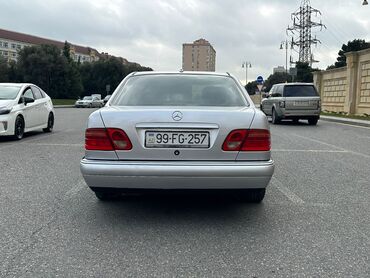 mersedes 123: Mercedes-Benz E 240: 2.4 l | 1998 il Sedan