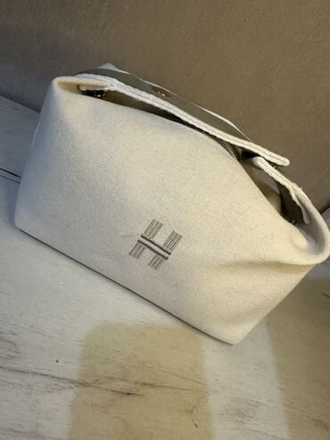 Классические сумки: Та самая сумка (Hermès) можете на выбор носить либо как сумка либо