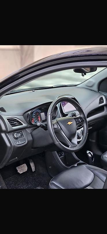 Продажа авто: Chevrolet Spark: 2019 г., 0.1 л, Автомат, Бензин, Хэтчбэк — 3
