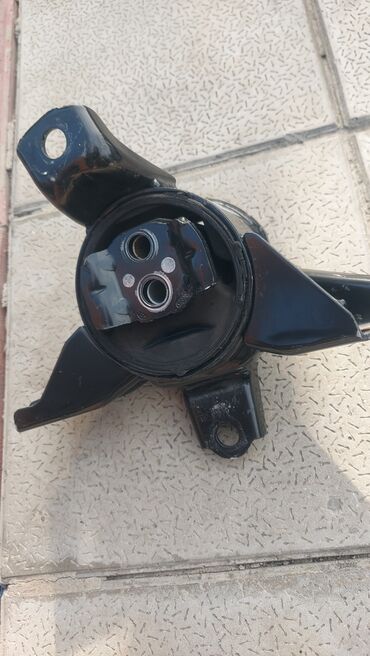 Digər xodovoy detalları: Kia carnival 2015 .2019 mator padusqasi sol teref brde karobka — 2