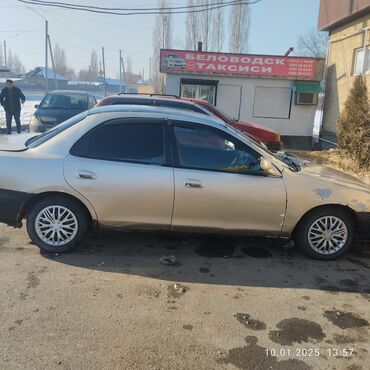 Mazda: Mazda 323: 1997 г., 1.5 л, Автомат, Бензин, Седан