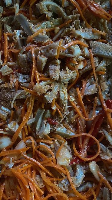 Готовые блюда, кулинария: Ассорти корейских салатов — свежеприготовленные закуски по — 12