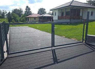 Proizvodi od rolovanog metala, metalni kanali: 🚪 DVOKRILNE KAPIJE Ispuna panel 2D ili 3D 📍 Fence System doo Bulevar — 19