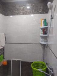 Uzunmüddətli kirayə mənzillər: Tecili Ramani Savxoz da Yola yaxin 3 otaqli temirli Adelni heyet evi — 10