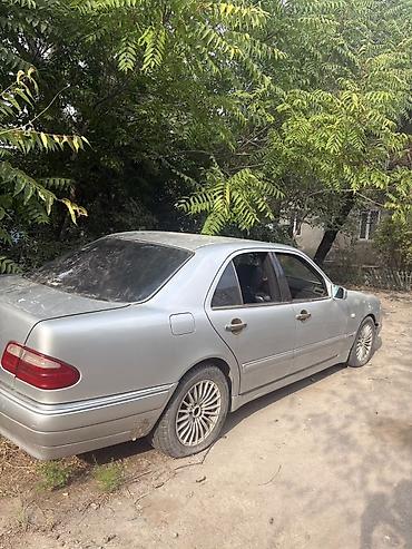 x class: Mercedes-Benz E-Class: 1995 г., 3.2 л, Автомат, Бензин, Седан — 2