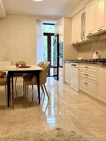 Продажа квартир: 5 комнат, 205 м², Элитка, 2 этаж, Свежий ремонт — 3