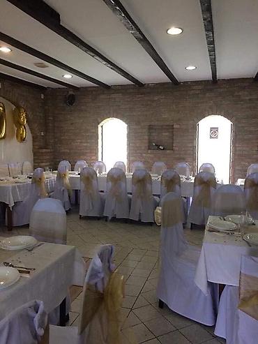 Organizacija događaja: Prodajem 300 komada elegantne bele navlake za stolice.
Tel — 6