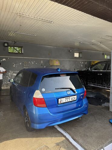 фит на аренду бишкек: Honda Jazz: 2006 г., 1.4 л, Автомат, Бензин