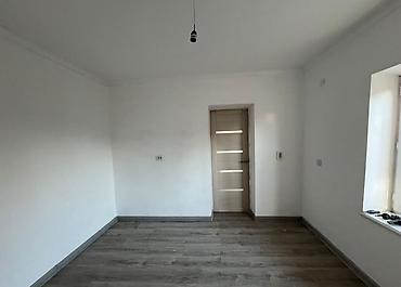 flat osh: Квартира берилет.2 комната. Ичинде душ бар.Кухонный бар.Жылуу — 5