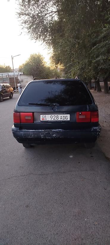 v klass: Volkswagen Passat Variant: 1995 г., 1.6 л, Механика, Бензин, Универсал — 2