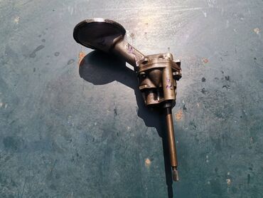 Auto delovi: Uljna pumpa Lada 2121,21213,21214 Niva br.2. Polovno, ocuvano. Skinuto — 2