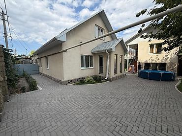Дома: 220 м², 6 комнат, ул. Карла Маркса, Без подселения — 1