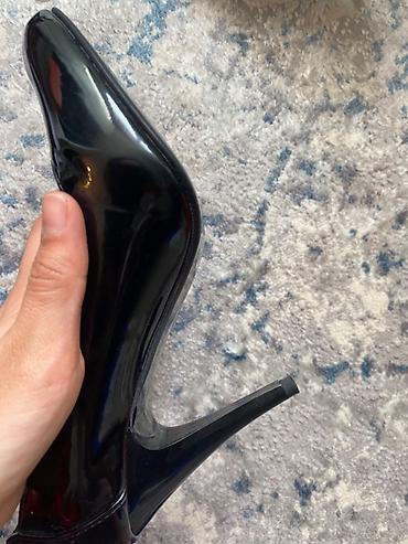 Туфли: Отдам по 300с — 2