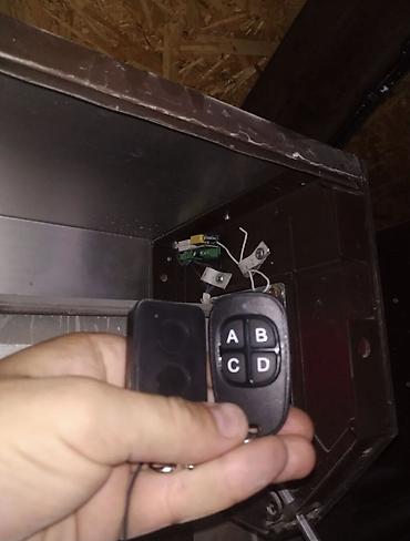 Пульты для ворот и шлагбаумов: Пульт для ворот паркингов, шлагбаумов, рольставней, роллет — 27