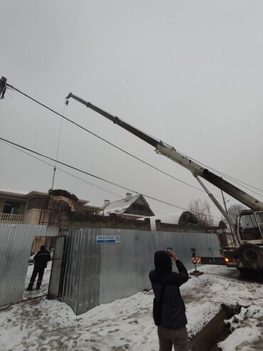 Услуги автокрана: Услуги автокранов От-25 до 50-тонн Стрелы от 31 до 60-метров Только — 16