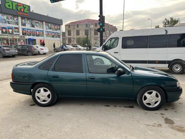 Opel: Opel Vectra: 2 l | 1994 il 300303 km Sedan — 13